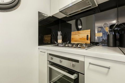 Groovy Apt Near Casino W Parking & Heated Pool - Accommodation Daintree 3