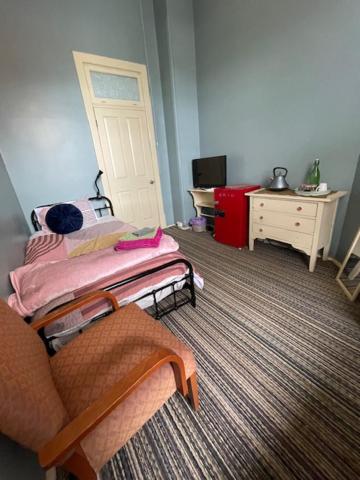 HISTORIC STAR LODGE And STATION MASTERS HOUSE NARRANDERA - Accommodation Daintree 2