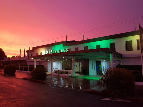 Ibis Styles Broken Hill - Accommodation Daintree 0
