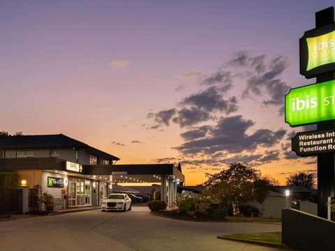 Ibis Styles Orange - Accommodation Daintree 3