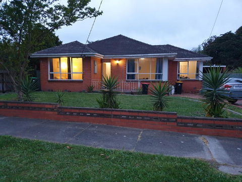 Homestay Near Dandenong Plaza - Accommodation Daintree 0