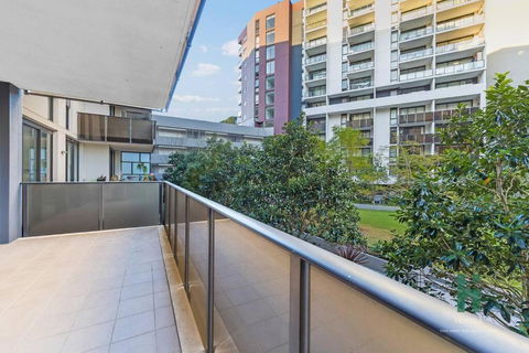 Hurstville Pearl 2 Bedroom Apt - Accommodation Daintree 3