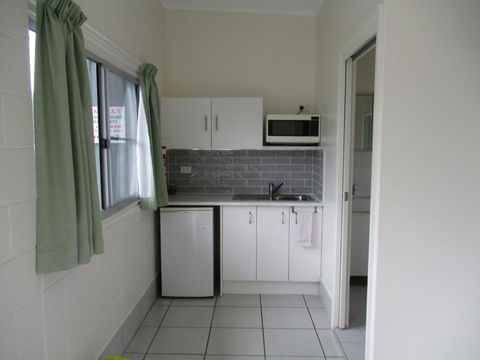 Ingham Tourist Park - Accommodation Daintree 2