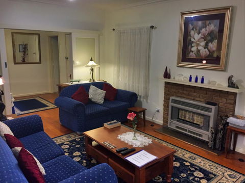 Admurraya House Bed & Breakfast - Accommodation Daintree 0