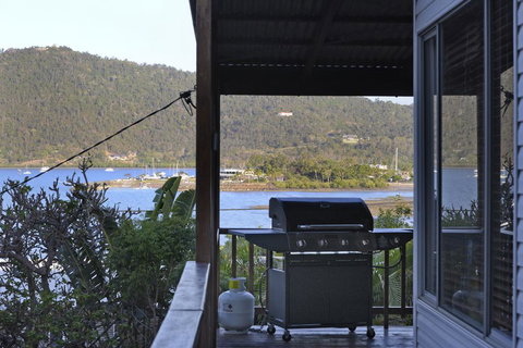 Airlie Getaway - Airlie Beach - Accommodation Daintree 1