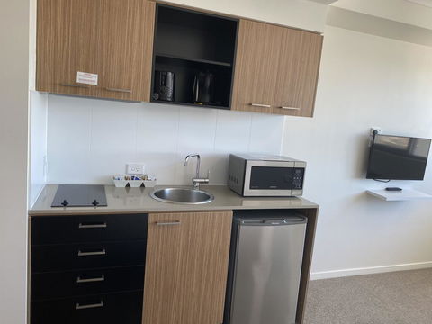 Airtrip Apartments On River Street, Mackay - Accommodation Daintree 1
