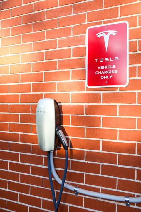 Akuna Motor Inn And Apartments - Accommodation Daintree 3