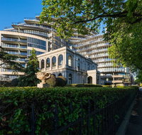 Albert Park City View Stylish 1 Bedroom Apartment - Accommodation Daintree