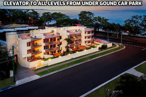 Alexander Beachfront Apartments - Accommodation Daintree 0