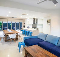 Alexandra Headland Luxury Townhouse - Accommodation Daintree