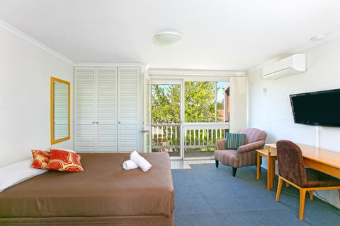Alloggio Bathurst (previously Bathurst Apartments) - Accommodation Daintree 1