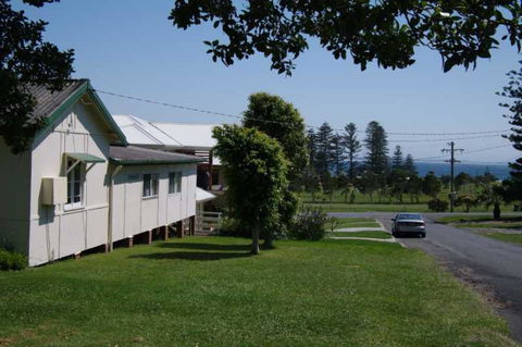 Almare, 7 Gowing Street - Accommodation Daintree 1