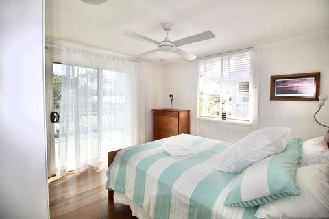 Aloha Alex Beach House Pet-friendly- 450m To The Beach - Accommodation Daintree 0