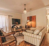 Ambrose On Byng - Central Location w/ 2 Bathroom - Accommodation Daintree