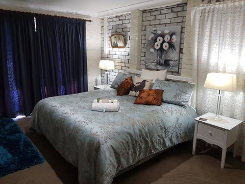 Amore Casa Tenterfield - Accommodation Daintree 3