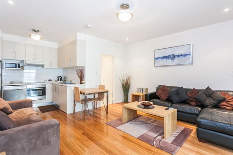Anglesea River Apartments - Spa Apartment 23 - Accommodation Daintree 3