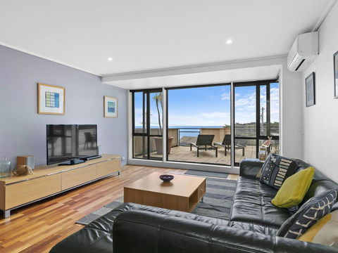 APARTMENT 10 PACIFIC APARTMENTS - FREE WIFI! - Accommodation Daintree 0