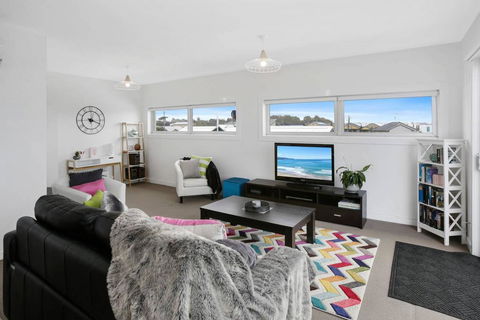 APOLLO 13 PENTHOUSE - Free Wifi & Huge Terrace! - Accommodation Daintree 1