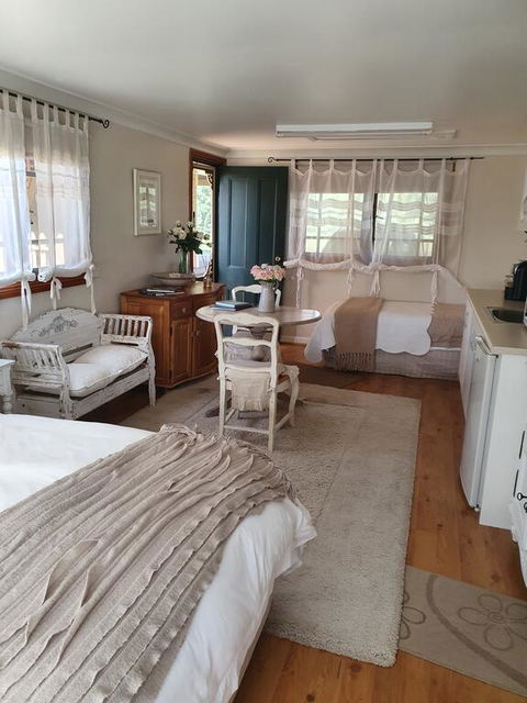 Appin Homestay B & B - Accommodation Daintree 2