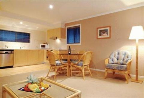 Aqualuna Beach Resort - Accommodation Daintree 2