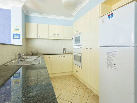 Aquarius Apartment 7 - Accommodation Daintree 3