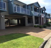 Aquarius Apartments Mollymook - Accommodation Daintree