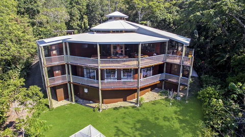 Aquila Retreat Mansion - Accommodation Daintree 3