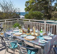 Araluen on Holden - great deck with ocean views - Accommodation Daintree