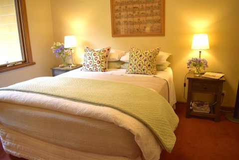 Arnold House - Accommodation Daintree 3