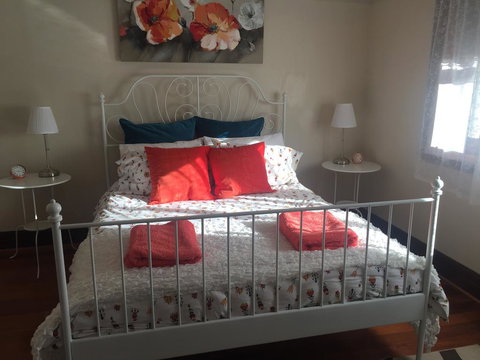 Art Deco Cottage - Accommodation Daintree 0