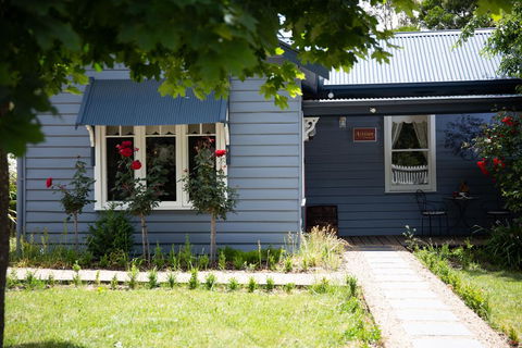 Artisan Retreat - Accommodation Daintree 0