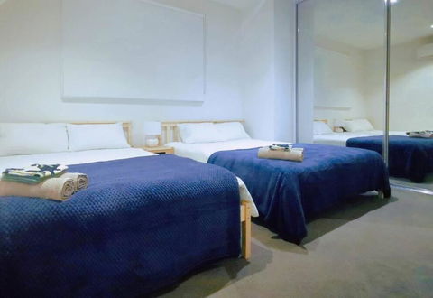 Melbourne Airport Area 3Bedroom House Strathmore Heights - Accommodation Daintree 2