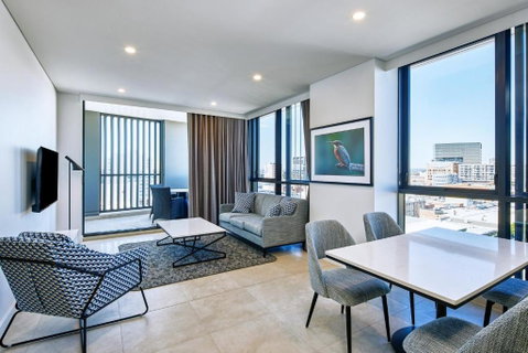 Meriton Suites Liverpool - Accommodation Daintree 1