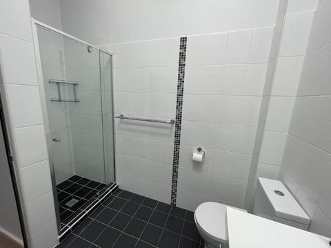 Modern 2 Bedroom Warehouse Conversion - Accommodation Daintree 2