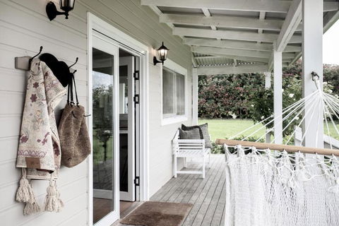 Milton Woodstock Homestead Luxury Retreat With NEW 11M POOL Just Minutes From The Beach - Accommodation Daintree 3