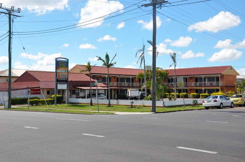 Mineral Sands Motel - Accommodation Daintree 1