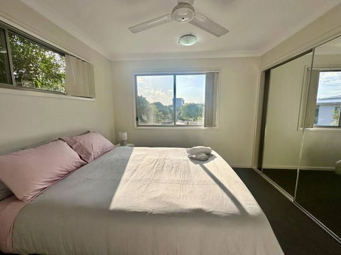 Modern Homely Townhouse With Pool Access & Free WIFI - Accommodation Daintree 1