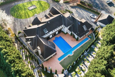 Montfort Manor - Accommodation Daintree 0