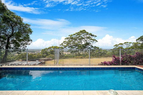 Moondyne Estate Exclusive & Pet Friendly Hilltop Retreat - Accommodation Daintree 0