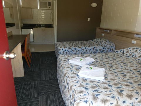 Motel Monaco - Accommodation Daintree 2