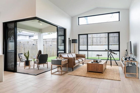 New Designer Built Boutique Holiday Home Heathwood - Accommodation Daintree 1