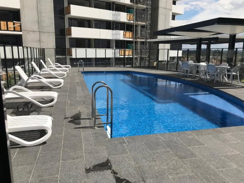 New Luxurious Skyview 2Bedroom Apartment Liverpool - Accommodation Daintree 2