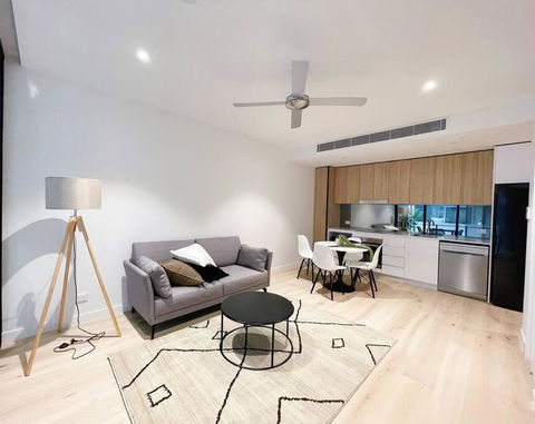 New Modern Apartment Next To Westfield Chermside - Accommodation Daintree 0