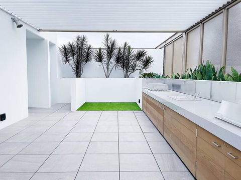 New Modern Apartment Next To Westfield Chermside - Accommodation Daintree 1