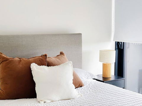 New Modern Apartment Next To Westfield Chermside - Accommodation Daintree 3