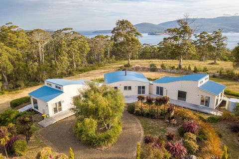 Newhaven - Accommodation Daintree 0
