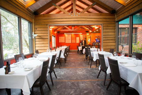 Oakdene Vineyards Guesthouse - Accommodation Daintree 2
