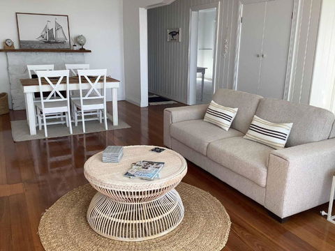 Ocean Views & City Convenience Perfect Getaway - Accommodation Daintree 1
