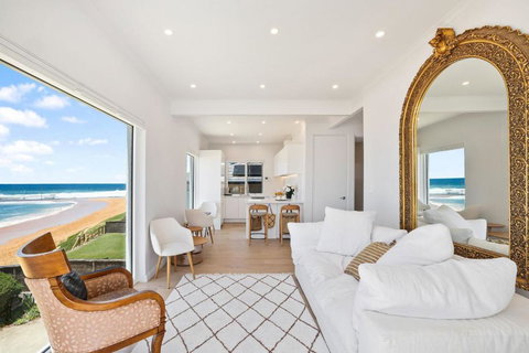 On The Beach - Accommodation Daintree 1