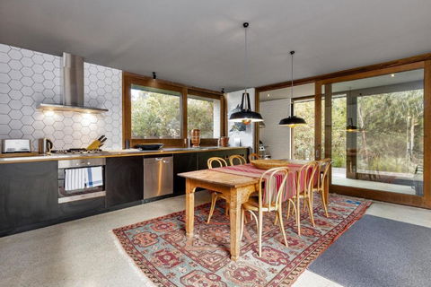 One-Dunny Beach House - Accommodation Daintree 3